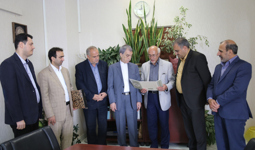 طی حکمی از رئیس دانشگاه، اکبر آخوندی به سمت مدیر عامل بنیادخیرین دانشگاه علامه طباطبائی منصوب شد
